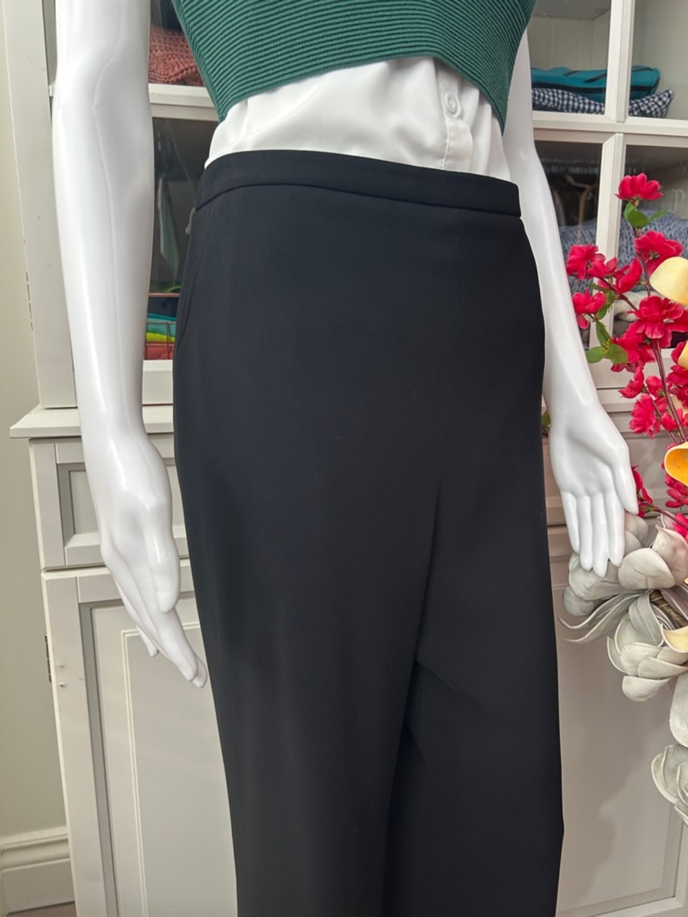 Giorgio Armani Black Wide-Leg Trousers with Clean Waistband